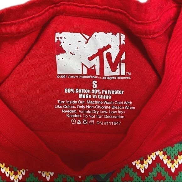 MTV Women Music Retro Holiday T-shirt Red Ugly Christmas - Size S - Picture 4 of 4